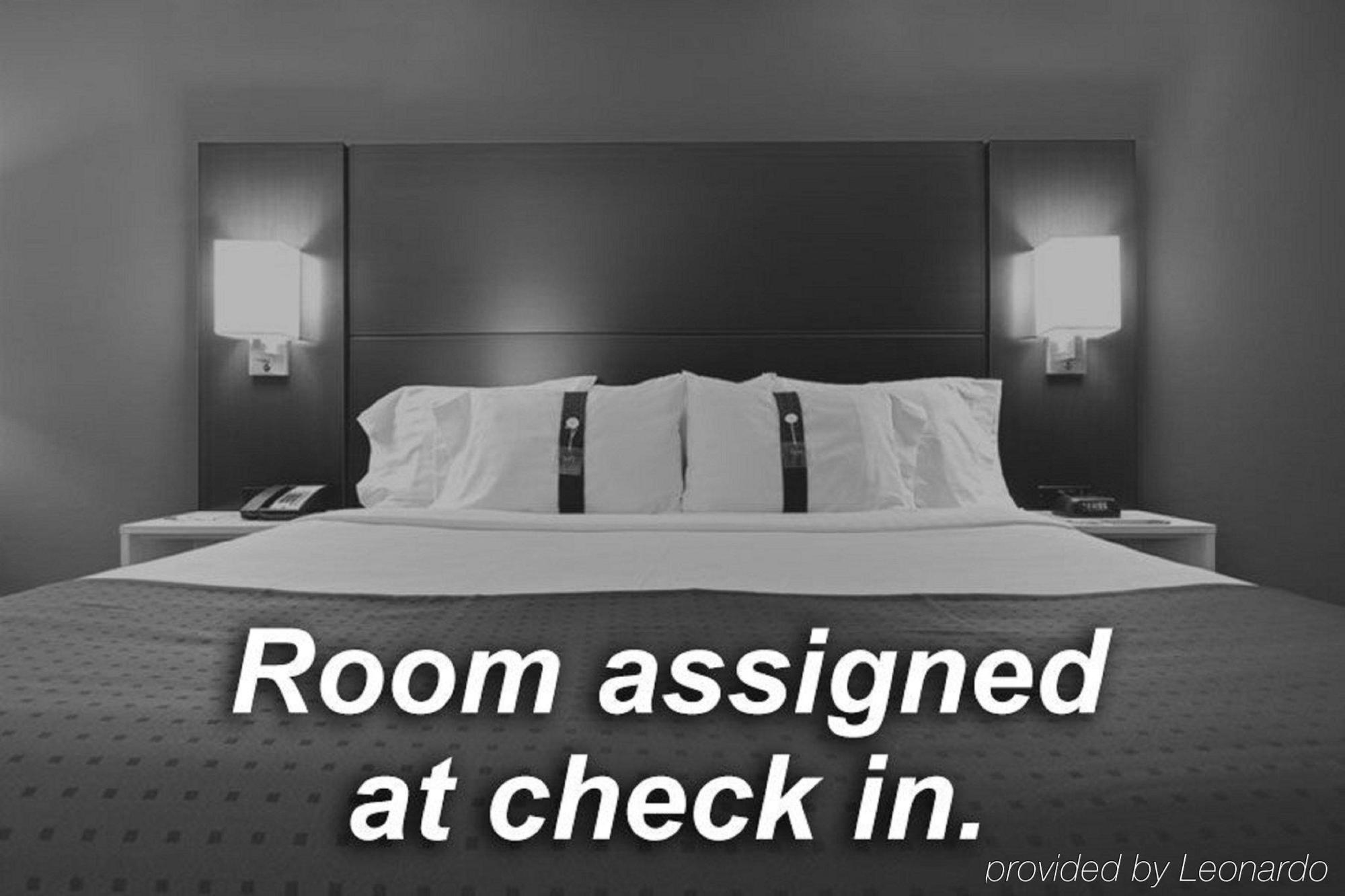 Holiday Inn Express West Los Angeles By Ihg מראה חיצוני תמונה