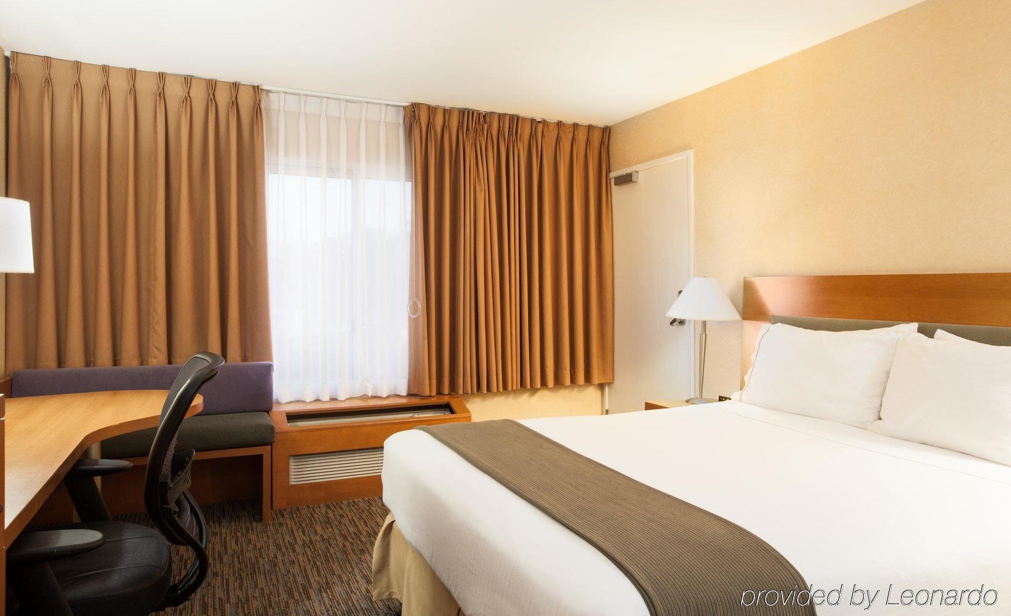 Holiday Inn Express West Los Angeles By Ihg מראה חיצוני תמונה