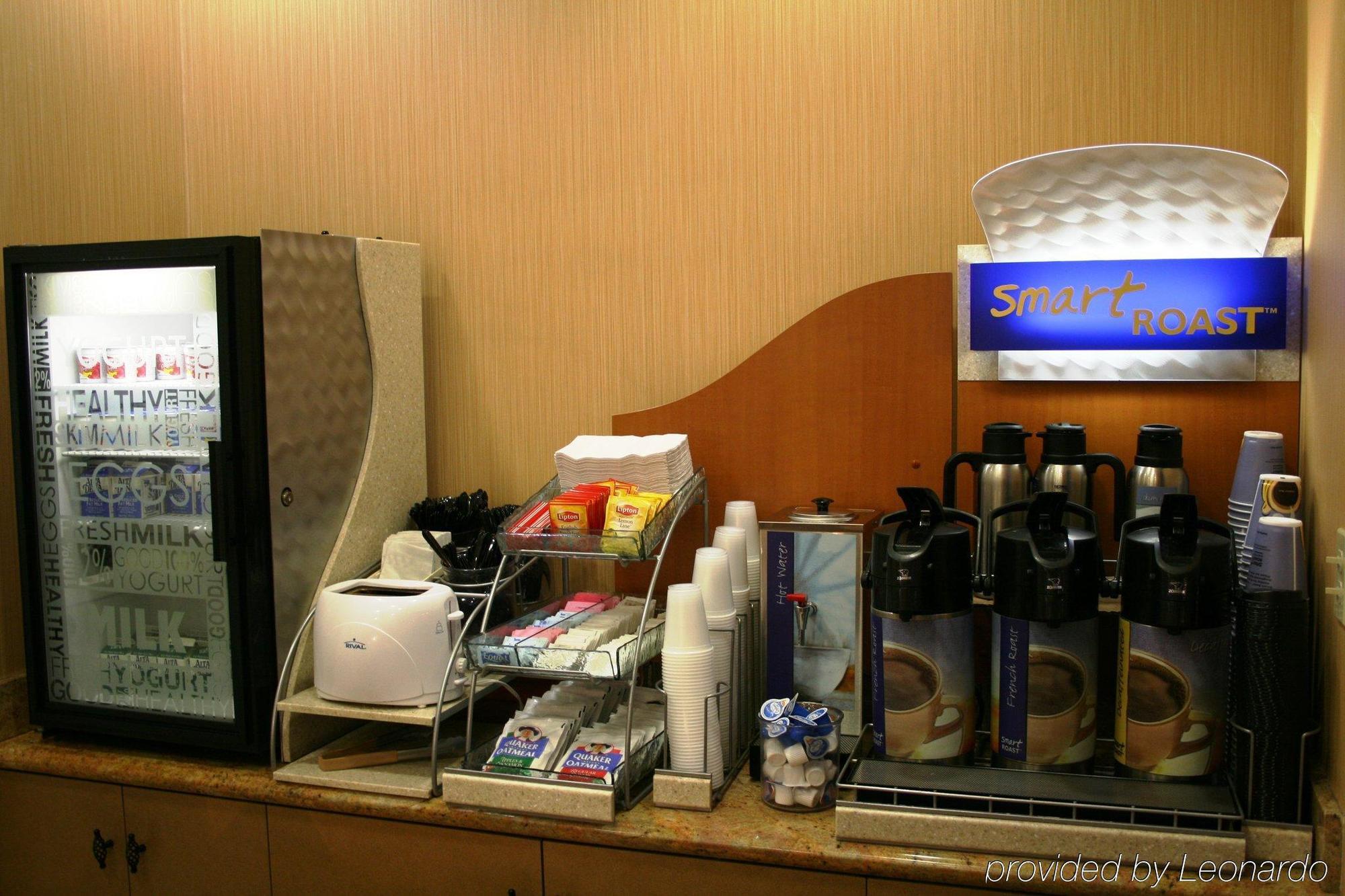 Holiday Inn Express West Los Angeles By Ihg מסעדה תמונה