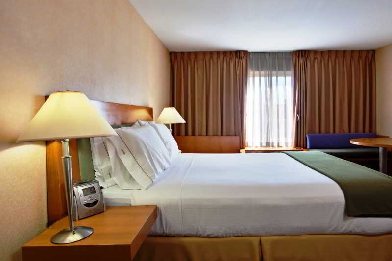 Holiday Inn Express West Los Angeles By Ihg מראה חיצוני תמונה