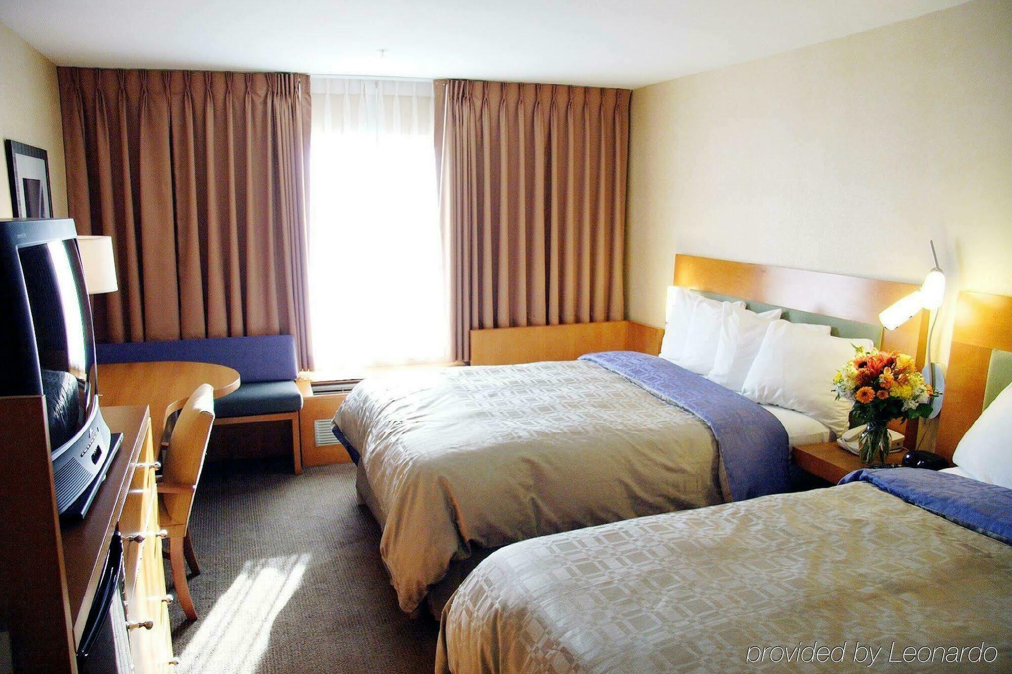 Holiday Inn Express West Los Angeles By Ihg מראה חיצוני תמונה