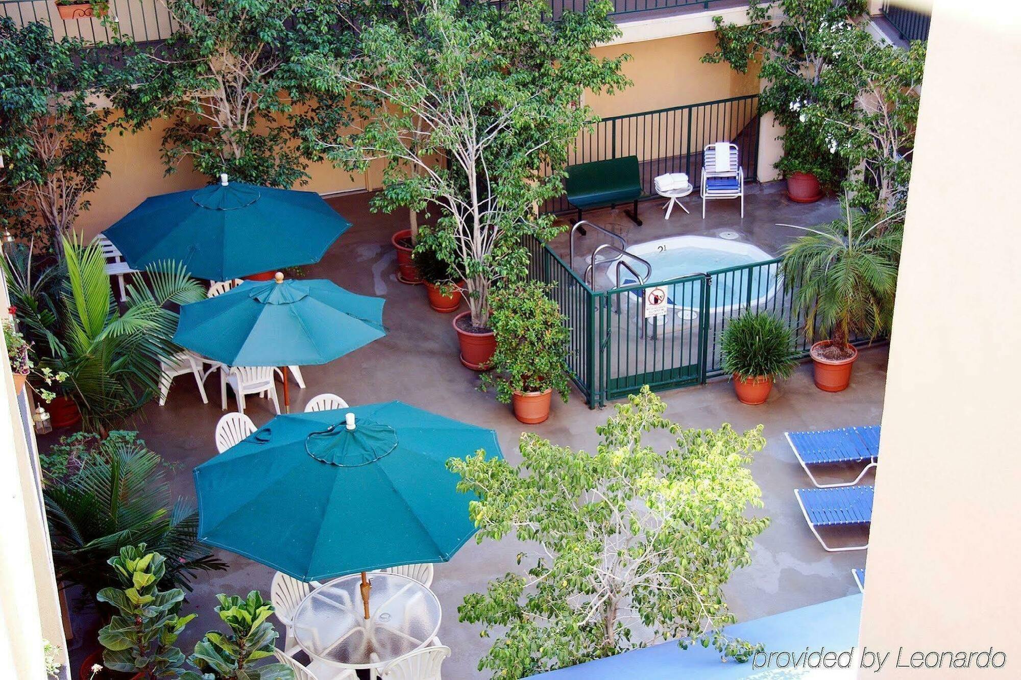 Holiday Inn Express West Los Angeles By Ihg מראה חיצוני תמונה