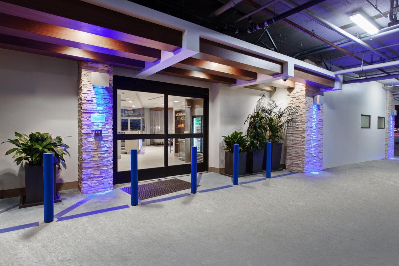 Holiday Inn Express West Los Angeles By Ihg מראה חיצוני תמונה
